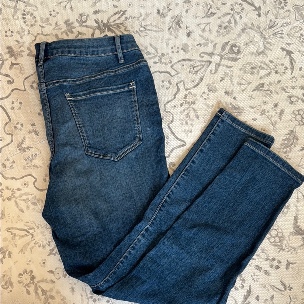Blue Straight Leg Jeans with Classic Indigo Wash